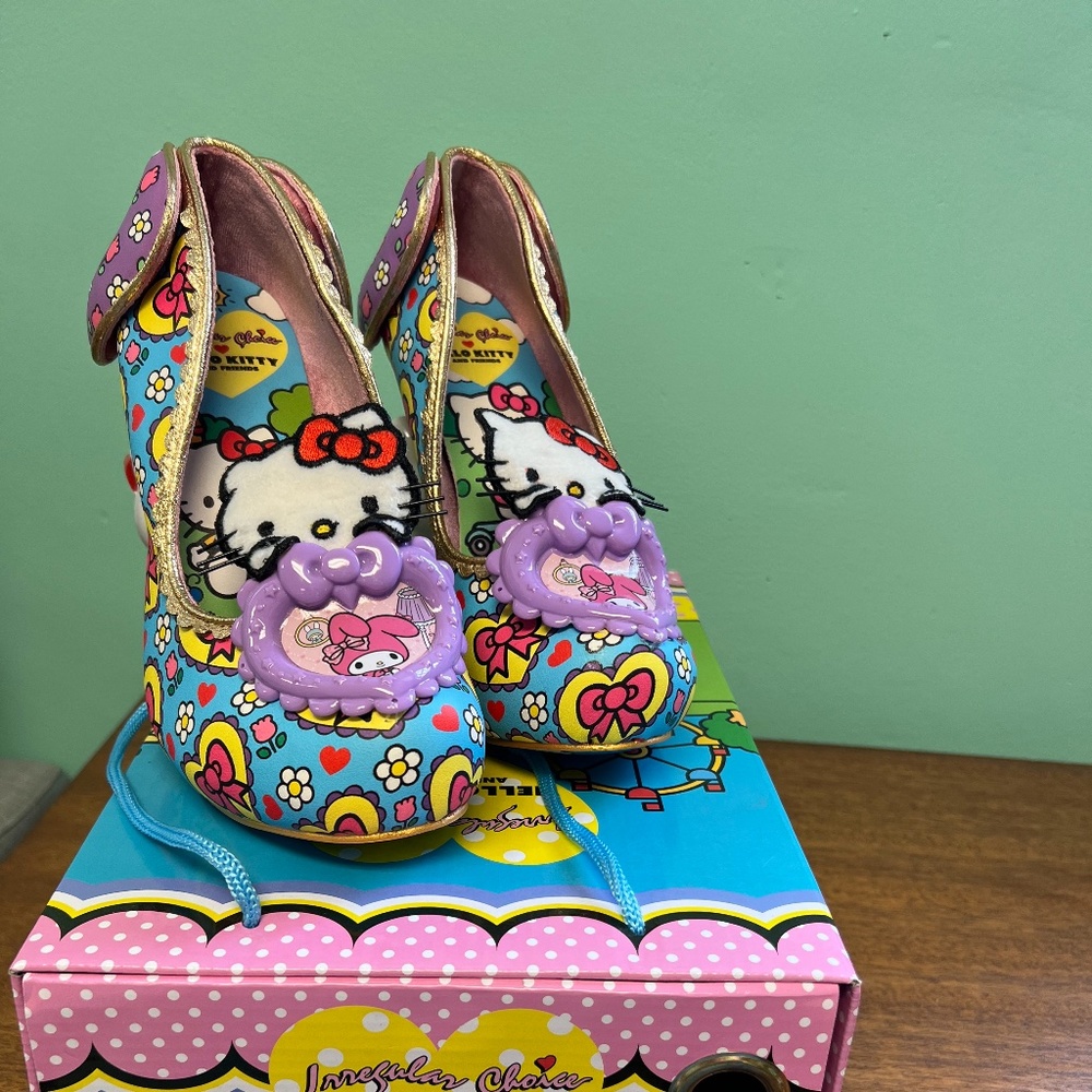 Irregular Choice Star of The Show Hello Kitty Sanrio heels size 9